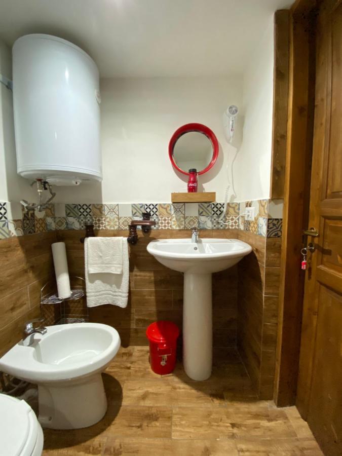 Vat' Coke House Apartment Napoli Bagian luar foto