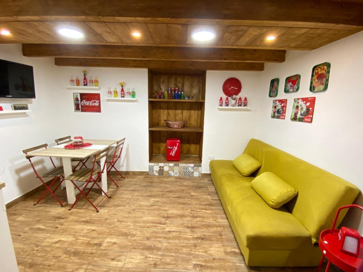 Vat' Coke House Apartment Napoli Bagian luar foto