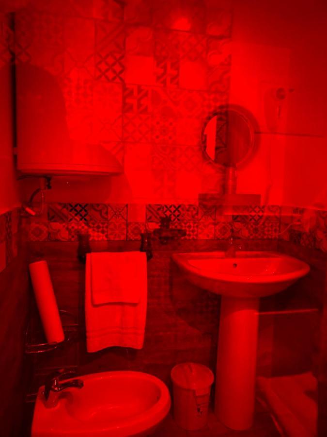 Vat' Coke House Apartment Napoli Bagian luar foto